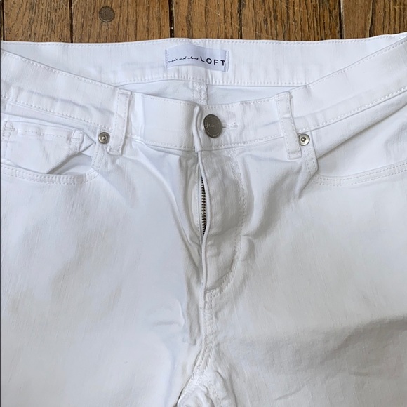 LOFT White Skinny Jeans Size 28/6 Like New - Picture 4 of 9